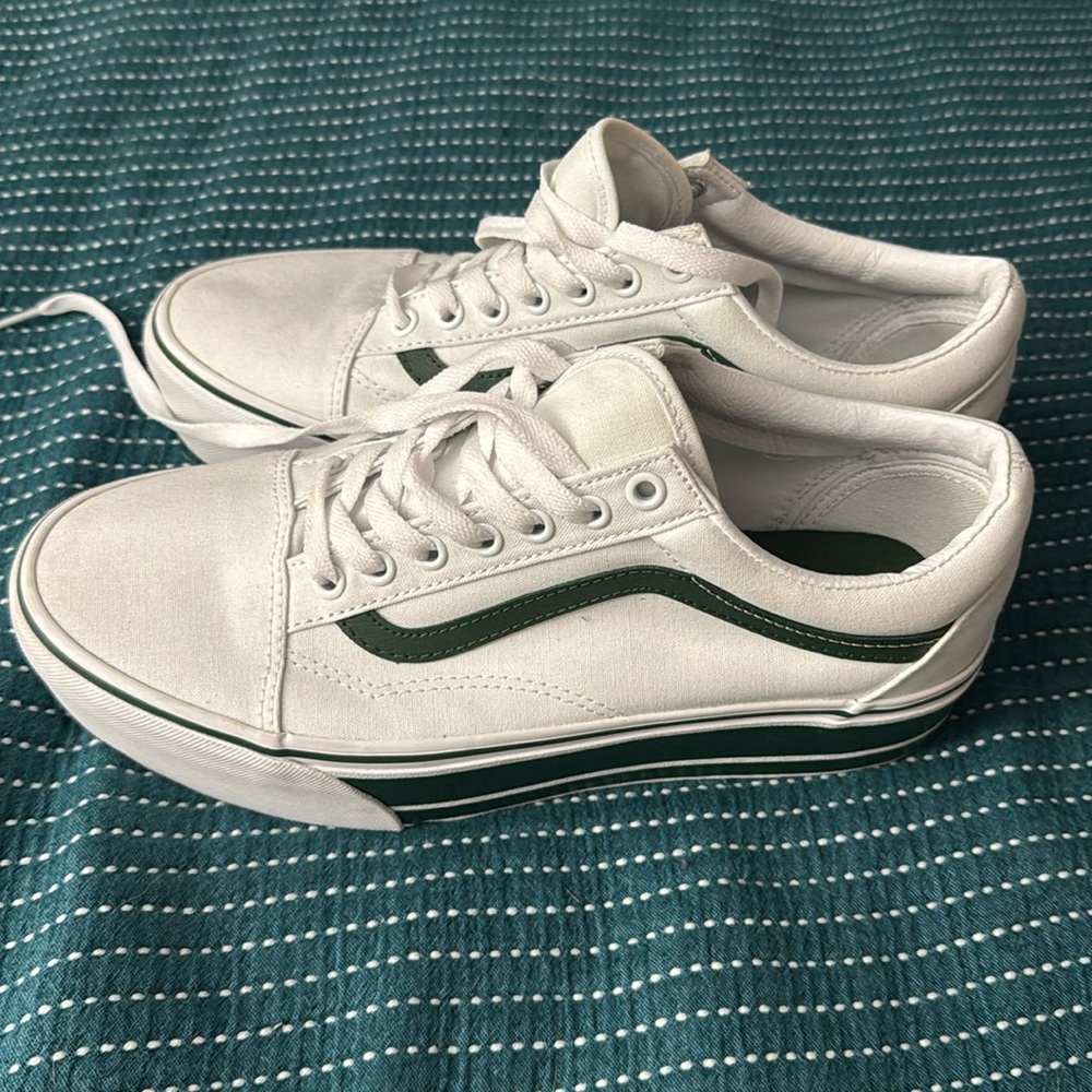 Women’s platform Van’s - size 10